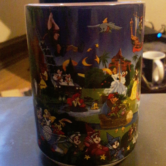 Disney coffee Mug - Picture 1 of 4